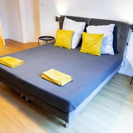 Four Bedroom In Urban Location Hamburg Exterior photo