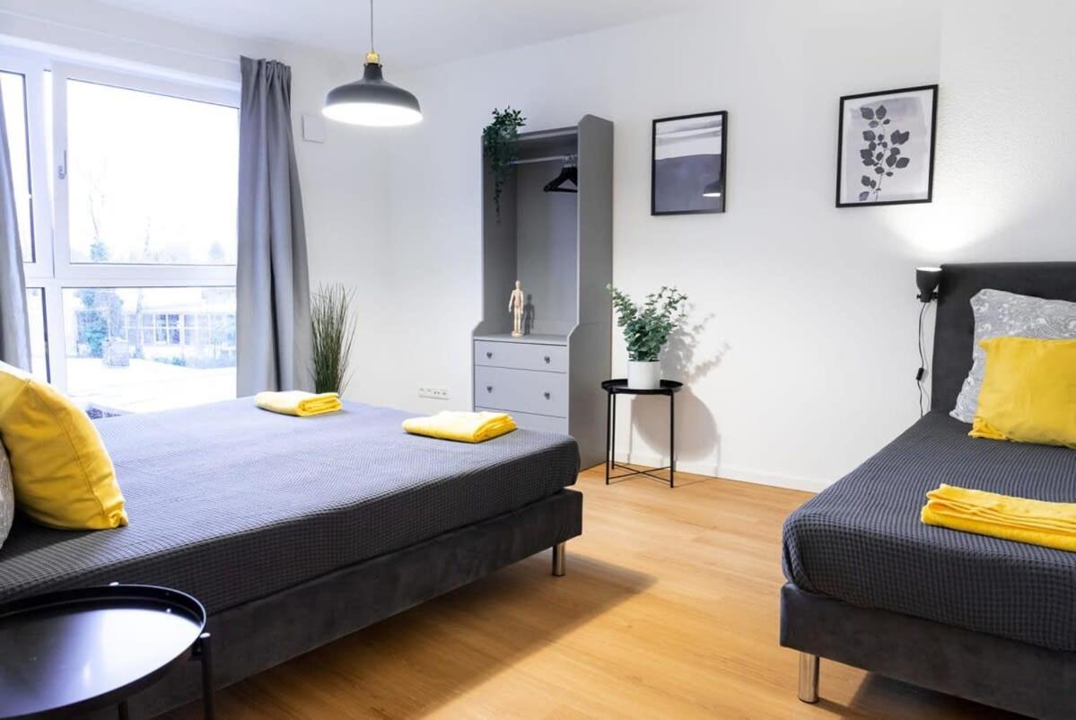 Four Bedroom In Urban Location Hamburg Exterior photo