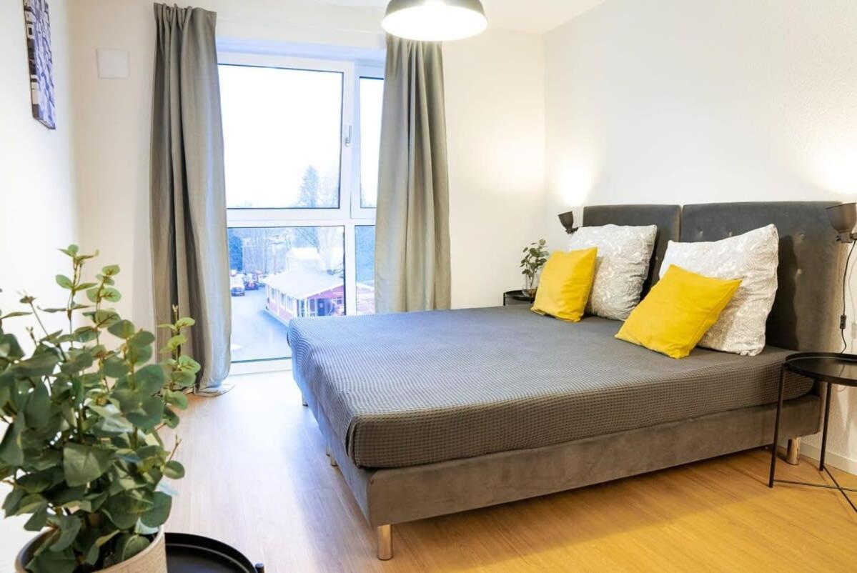 Four Bedroom In Urban Location Hamburg Exterior photo
